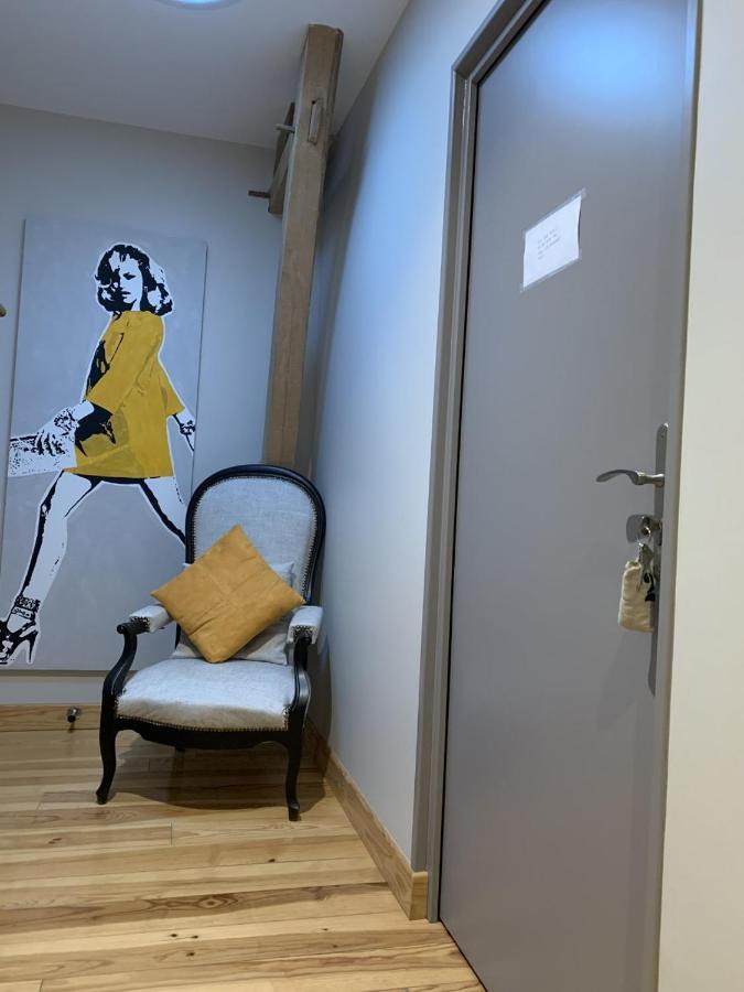 Sainte-Suzanne  Cote Jardin Bed & Breakfast エクステリア 写真
