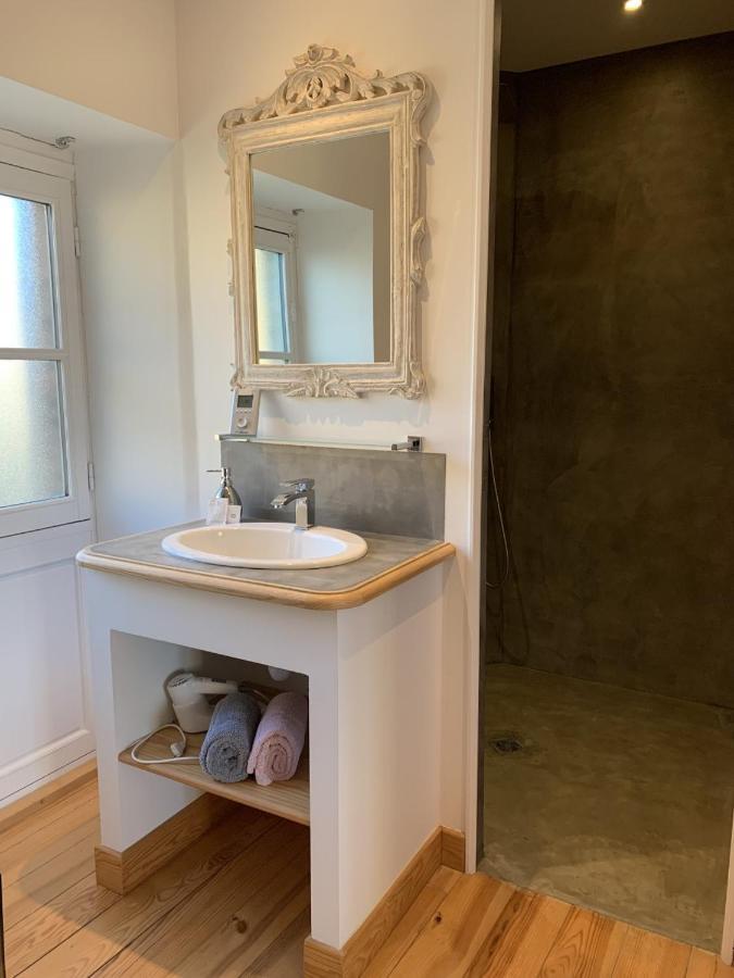 Sainte-Suzanne  Cote Jardin Bed & Breakfast エクステリア 写真